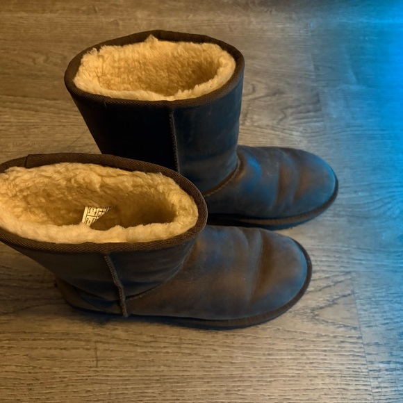 UGG Chocolate Brown Mid-Calf Sheepskin Boots - Picture 6 of 11